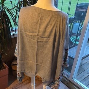 Three BIRD NEST Gray and Multicolor Knit Kimono